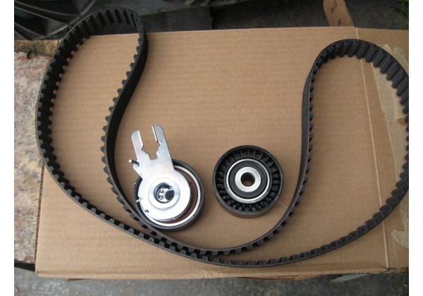 комплект ГРМ Peugeot, Citroen 1.6 hdi, 0831V4, 0831P4, 0831P2, 9467615880